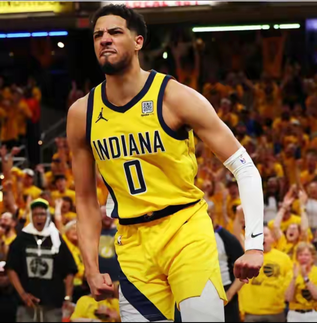 MILANSPORT-包含里程碑夜！密尔沃基雄鹿手感冰凉，NBA总决赛窗口期刷纪录，管理层满意，更衣室氛围转暖的词条