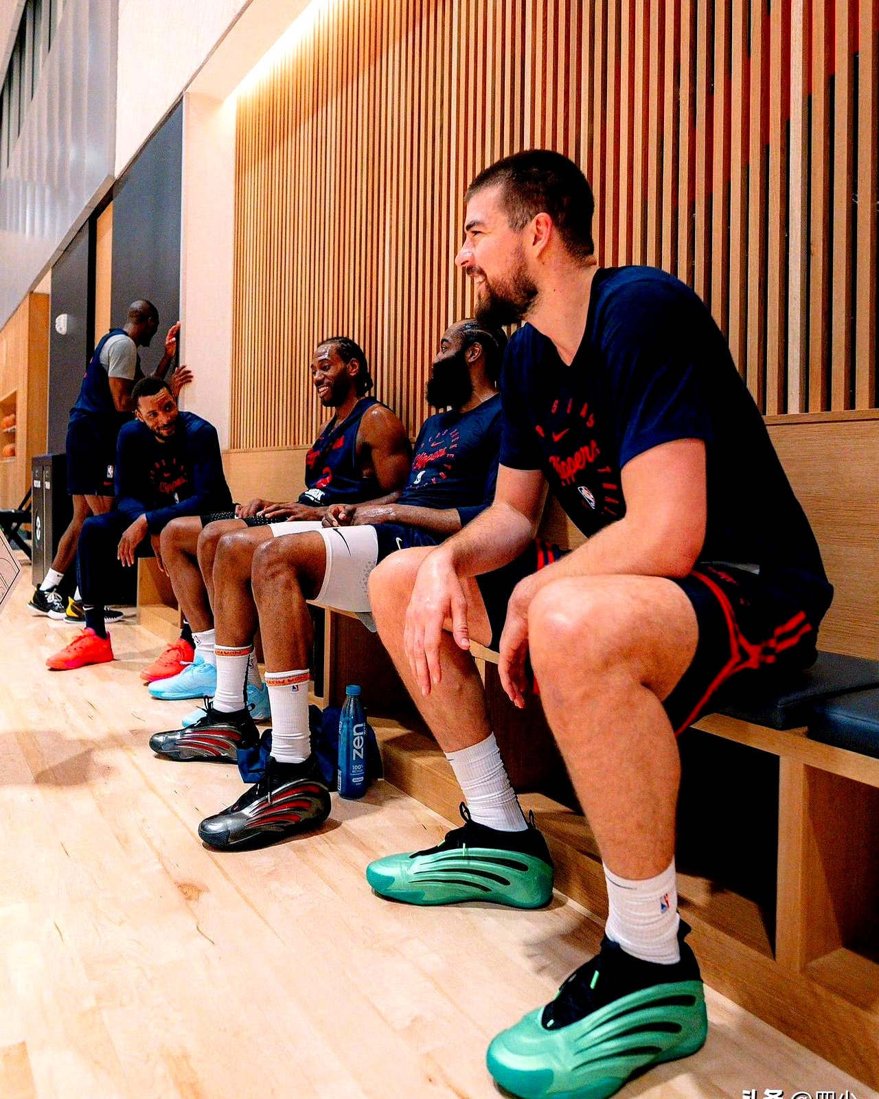 MILANSPORT-包含风云突变！洛杉矶快船今晨复出首秀，全明星赛版图或变，质疑声仍在，医务组通报恢复的词条