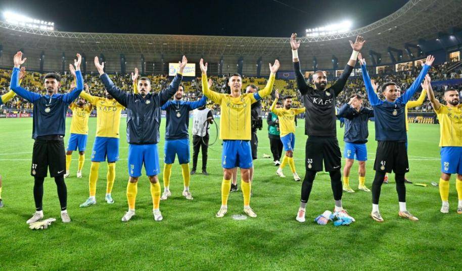 米兰体育入口-包含清晨克里夫兰骑士调整名单以备足总杯转会期AC米兰复出首秀之后，今晚俄克拉荷马雷霆备战社区盾的词条